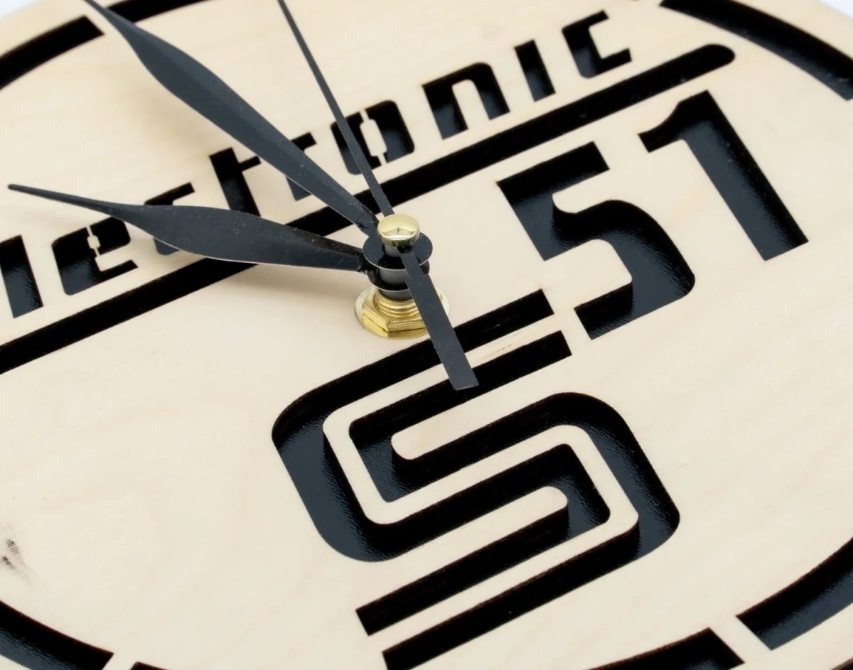 Dřevěné hodiny electronic S51