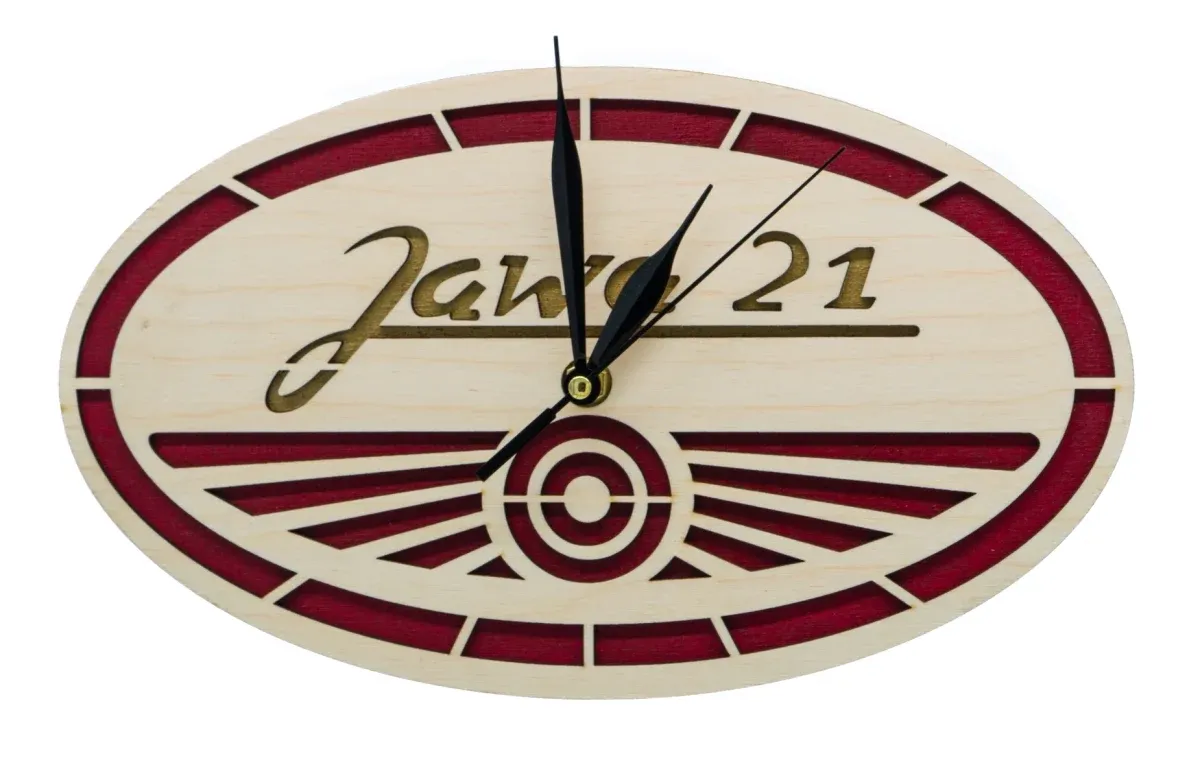 Dřevěné hodiny Logo Jawa 21
