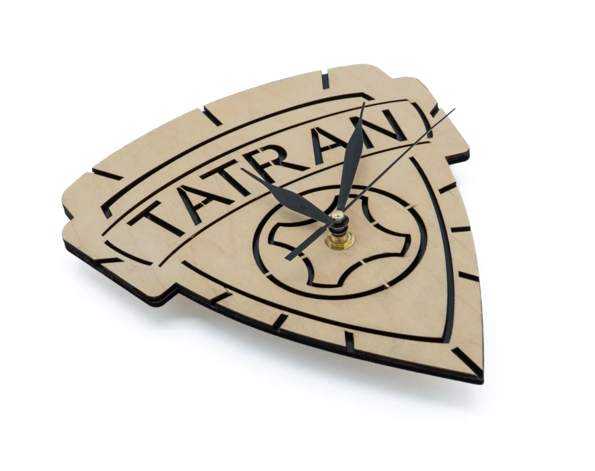 282_drevene-hodiny-logo-tatran-02