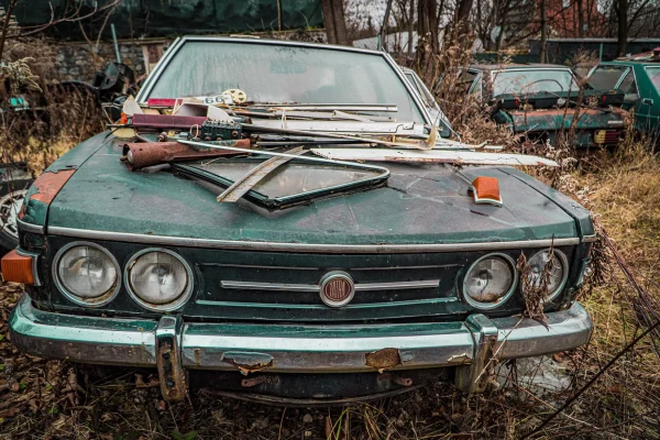 tatra-613-vrak-chromka-zelena-cerna.jpg