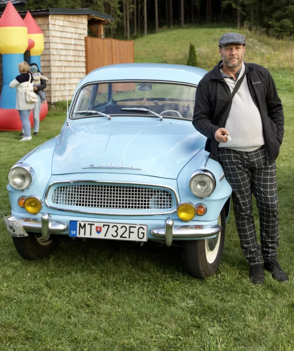 skoda-oktavia-blede-modra.jpeg