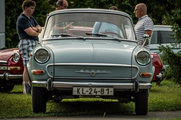 sraz-skoda-1000mb-bakov-nad-jizerou-2020-01.jpg