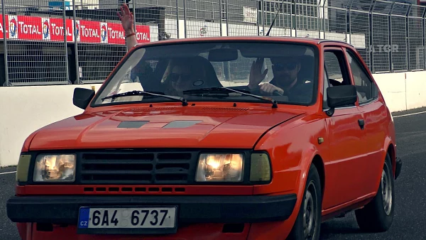 most-2019-veteran-sraz-cestazasnem-skoda-handy-20.jpg