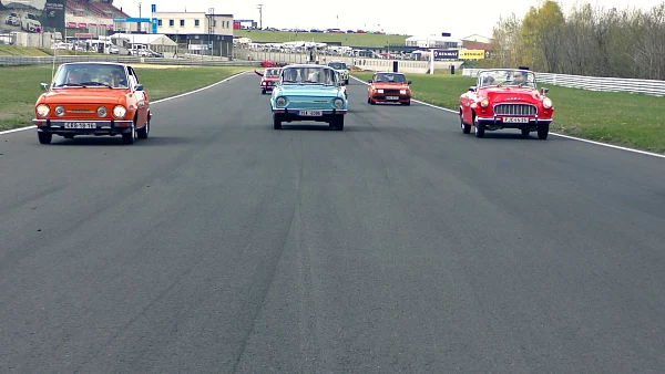 most-2019-veteran-sraz-cestazasnem-skoda-handy-31.jpg