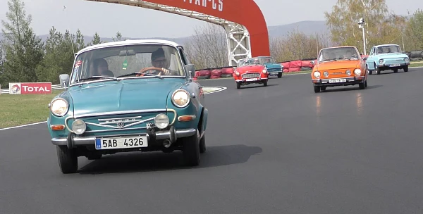 most-2019-veteran-sraz-cestazasnem-skoda-handy-06.jpg
