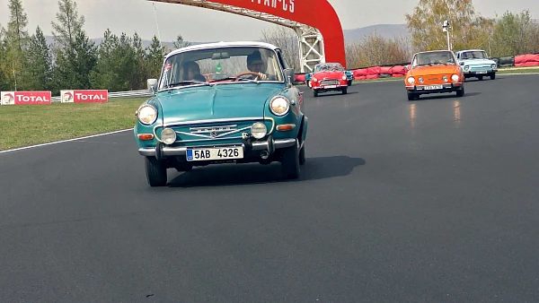 most-2019-veteran-sraz-cestazasnem-skoda-handy-08.jpg